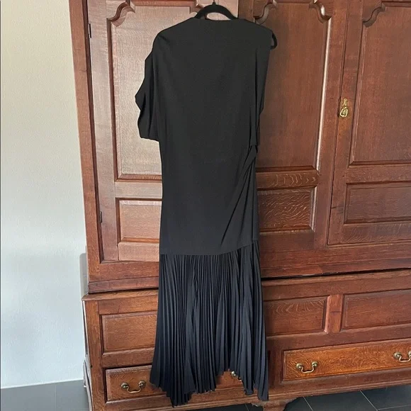 Zara Black Asymmetrical Pleated Dress - Picture 3 of 3